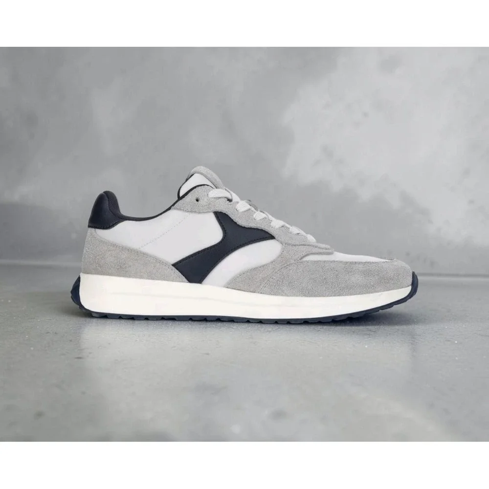 No Boundaries Retro Jogger Sneakers Men's 12 Gray Navy Genuine Leather NWT